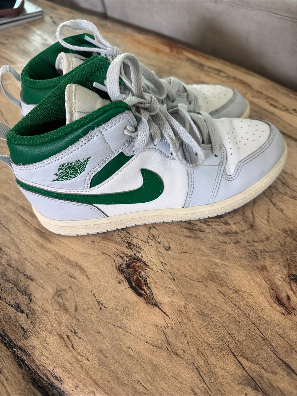 Jordan Kids Mid-Top Sneakers in White and Green